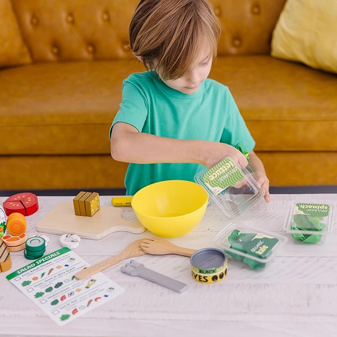 Melissa & Doug Slice and Toss Salad Play Food Set – 52 Wooden and Felt Pieces