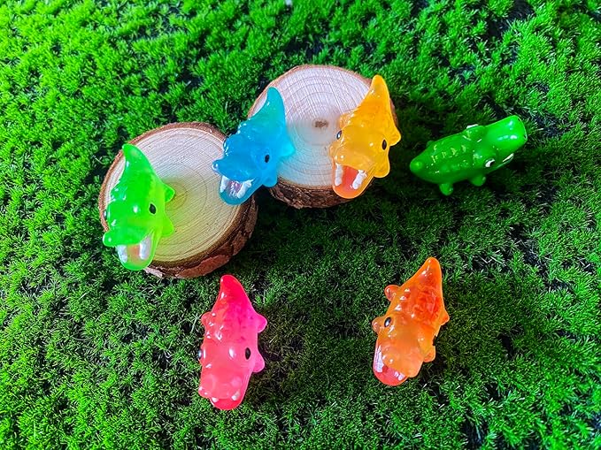 30PCS Mini Crocodile Decor for Dollhouse Resin Animal Tiny for Crafts Micro Miniature Crocodiles for Fairy Garden Dollhouse Micro Landscaping Decoration