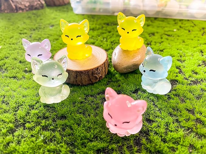 30PCS Mini Fox Decor for Dollhouse Resin Animal Tiny for Crafts Micro Miniature Foxs for Fairy Garden Dollhouse Micro Landscaping Decoration (Fox 2)