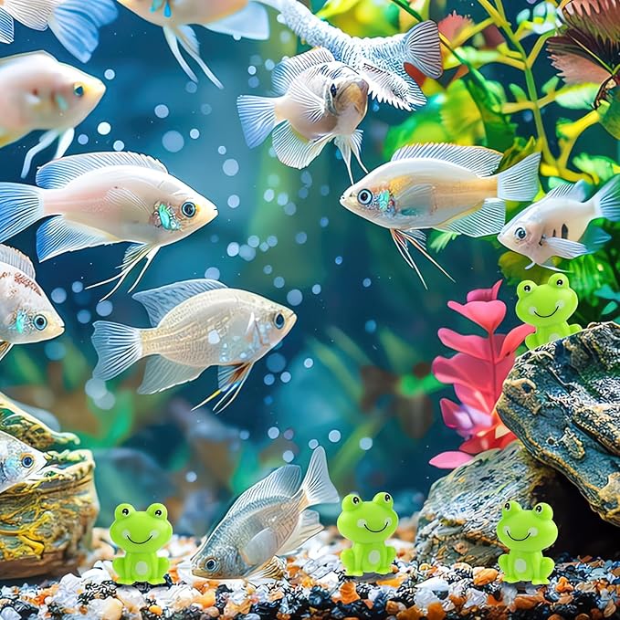 BuQiuRen 150Pcs Mini Green Plastic Frogs, Tiny Frogs Figurines Small Frog to Hide Fairy Garden Miniature Dollhouse Potted Plants Cake DIY Home Decoration Frog Decorations for Party