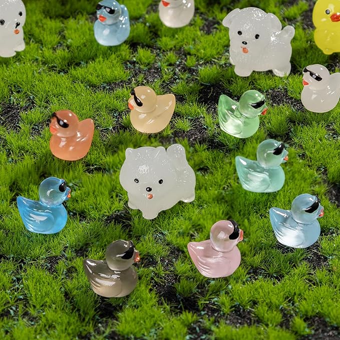 120PCS Mini Resin Animals Colorful Tiny Turtles Glow in Dark, Miniature Figures to Hide, Little Animal Toys Small Figurines for Decoration of Gardens, Parties, Miniature Landscapes