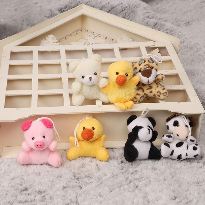 Juegoal 26 Pack Christmas Mini Animal Plush Toy Set, Cute Small Stuffed Animal Keychain Set, Goodie Bag Fillers, Carnival Prizes for Kids, Assortment Kid Valentine Gift Easter Egg Filter Party Favors