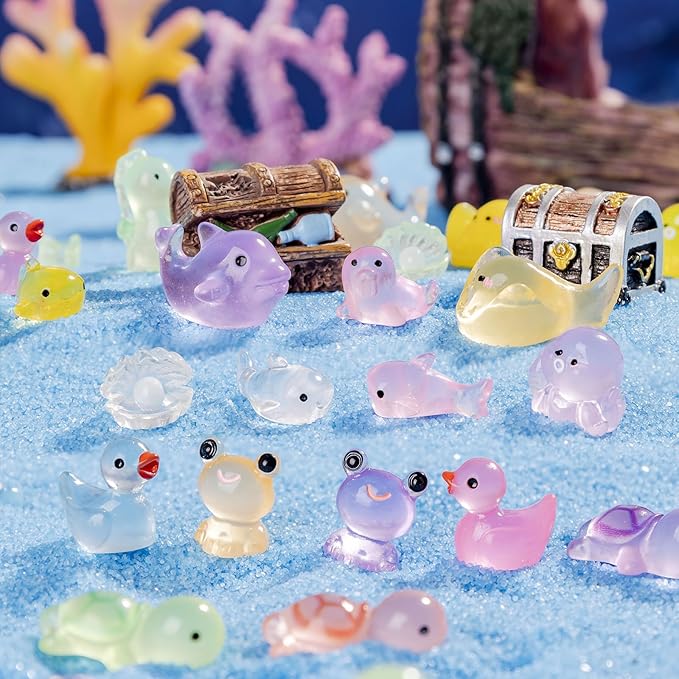 105pcs Luminous Mini Resin Animals 11 Types Glow in the Dark to Hide Miniature Resin Animals Figures Small Plastic Ocean Animal for Fairy Garden Micro Landscaping Dollhouse Home Decor Party Gifts.