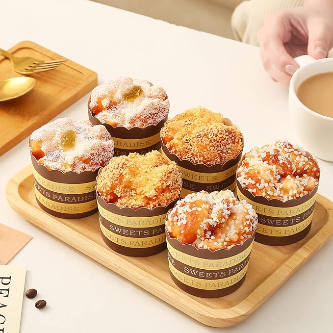 Joeabor Fake Cupcakes, Artificial Cupcakes for Display, Realistic Fake Food, Artificial Cake Fake Desserts Pastries for Decoration, Decorative Faux Cakes Set A 6 Pack
