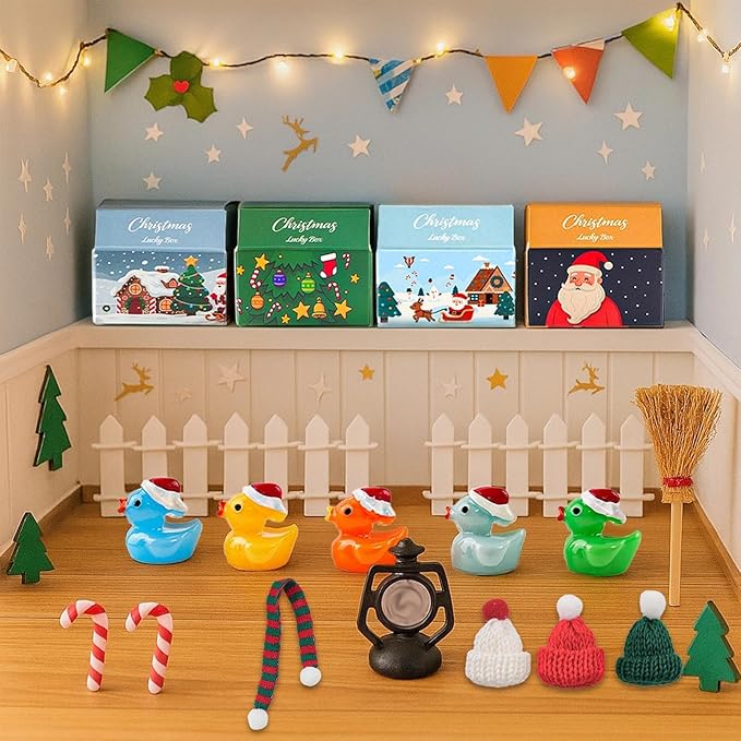 67Pcs Dollhouse Accessories Christmas Miniature Decorations 1:12 Doll House DIY Craft Mini Snowman Gift Boxes Fake Light Festival Holiday Party Favors Christm Gift for Children