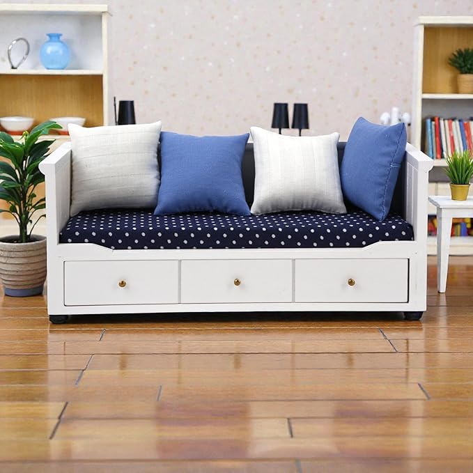 1/12 Scale Miniature Doll House Couch, Mini Sofa Day Bed, High Simulation Upholstered Wooden Fabric Loveseat with Pillows for 6 Inch Dolls, Modern Living Room Furniture, Realistic Model Decoration