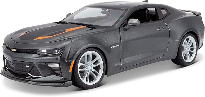 Maisto 1:18 SE 2017 50th Anniversary Chevrolet Camaro (Metallic Gray)