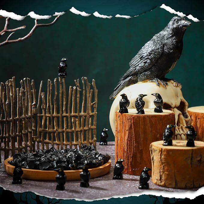 100 Pcs Miniature Crows Decor Mini Resin Crows Figures Black Raven Figurines Tiny Resin Animals for Holiday Scene Micro Landscape Spooky Party Table Decor