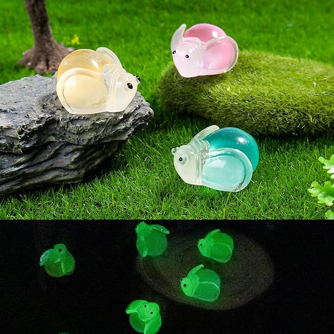 50 Pcs Luminous Mini Resin Fireflys Tiny Animals Miniature Firefly Figures Glow in The Dark for DIY Garden Dollhouse Firefly Figurines Accessories Micro Landscape Aquarium Party Decor