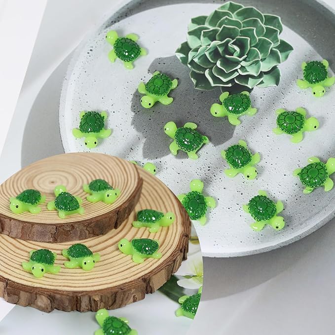 Darovly 100 Pcs Mini Resin Turtles, Green Turtle Figurines, Tiny Miniature Figurines Turtles to Hide, Bulk Small Resin Animals for Landscape Decor Fish Tank Aquarium or Gift