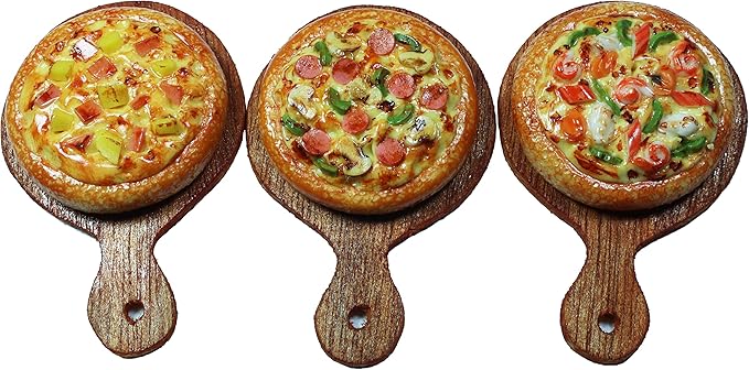 ThaiHonest 3 Pieces Pizza Miniature Set, Realistic Miniature Pizza on Wooden Tray, Dollhouse Food, 1:6 Scale, Multicolor, Clay
