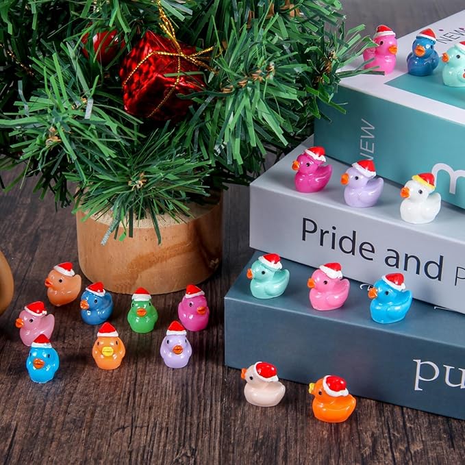 160 Pcs Christmas Mini Resin Ducks Tiny Santa Fairy Hat Duck Miniature Micro Landscape Garden Dollhouse Decor for Xmas Accessories DIY Craft Slime Party Gifts Prank Game Ornament Potted Plants