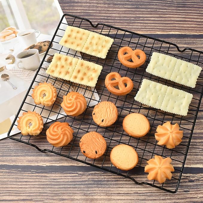 Fake Cookies, 16Pcs 8 Styles Artificial Soda Biscuits Simulation Realistic Dessert Crackers Food for Home Kitchen Shop Display Photography Props