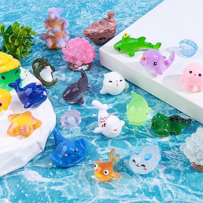 50pcs Mini Ocean Resin Animals Tiny Sea Animals Figurines Marine Miniature Plastic Animals Aquarium Ornaments Decorations for DIY Fish Tank Potted Micro Fairy Garden Dollhouse