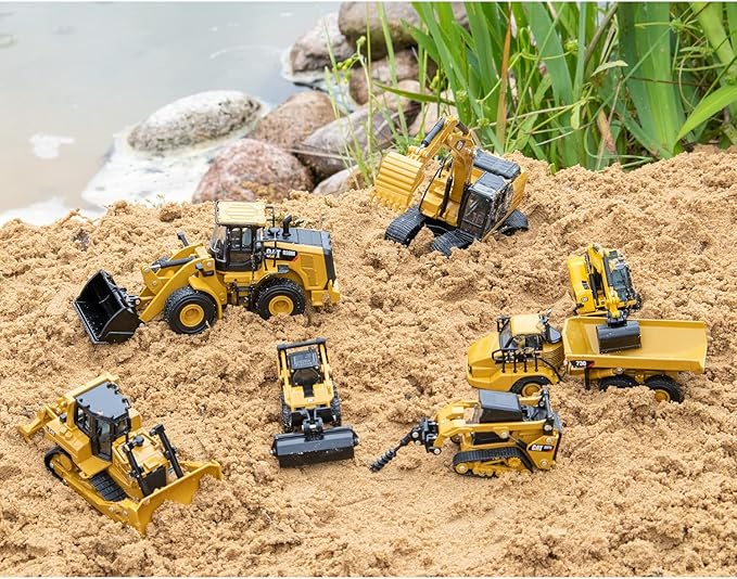 Caterpillar 730 Articulated Truck HO Series Vehicle