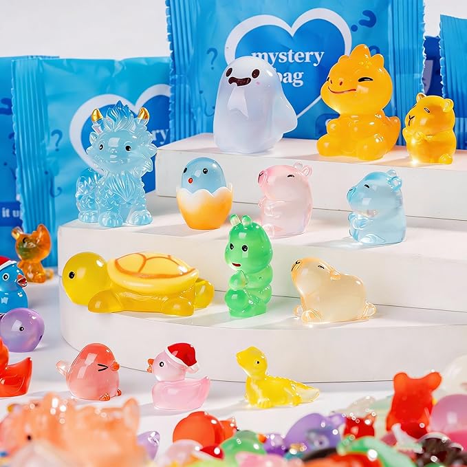 100 Pcs Glow in The Dark Mini Resin Animals,Mystery Blind Bags Bulk Assortment with Tiny Miniature Figurines for DIY Crafts,Fairy Garden Decor,Dollhouse Accessories,Party Supplies