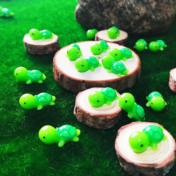 200 Pcs Tiny Sea Turtle Figurine Green Mini Turtle Statue Miniature Sea Creatures Tortoise Resin Animals for DIY Home Garden Decoration