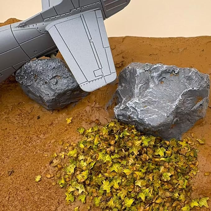 5 Colors Seasons Micro Landscape Realistic Miniature Leaves for DlY Mini Model Railway, Bonsai OrnamentsSimulation Leaves Architecture Diorama Scenery Landscape Layout, Box of 5