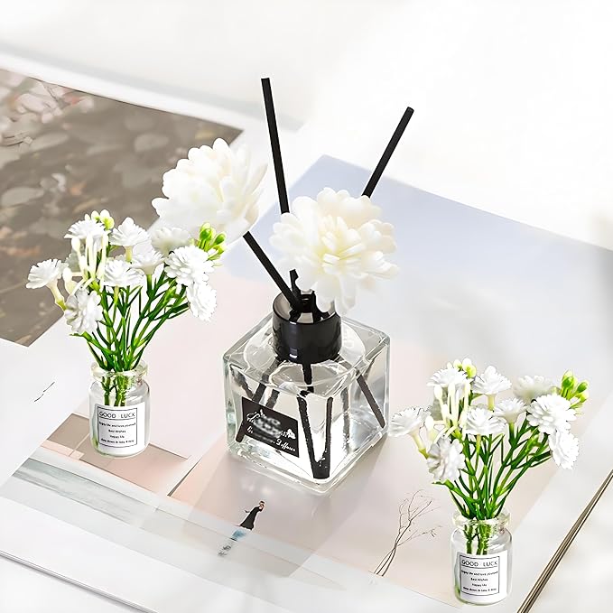 2 Pcs Miniature Flower Vases with White Baby’s Breath – Realistic Handmade Dollhouse Accessories for 1:6/1:8 Scale, Fairy Garden Props, DIY Craft Elements, Car Decor, Micro Landscape Embellishments（B）