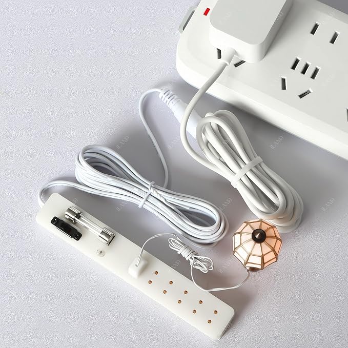 iLAND 1:12 Scale Accessories of Dollhouse Lighting Power Strip & Adapter, Mini Doll House Accessories for Miniature Lights in DIY Miniature House Kit (Mini Power Strip & Adapter)
