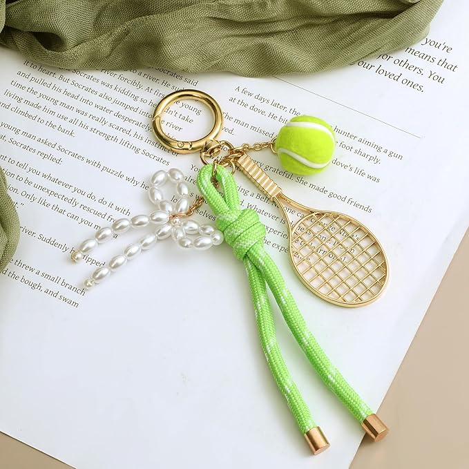 Gold Tennis Keychain, Tennis Racket with Ball Keychain Key Ring Mini Cute TennisRacket Ball Keychains with Peal, Mini Metal TennisKeychain for Women Men Gifts Christmas Gifts Sport Lovers Team
