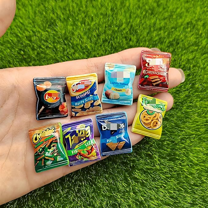 Miniature Snack Bags Collection, 8 Piece Plastic Dollhouse Food Accessories, Multicolor Party Size Bags, Scale, Ages