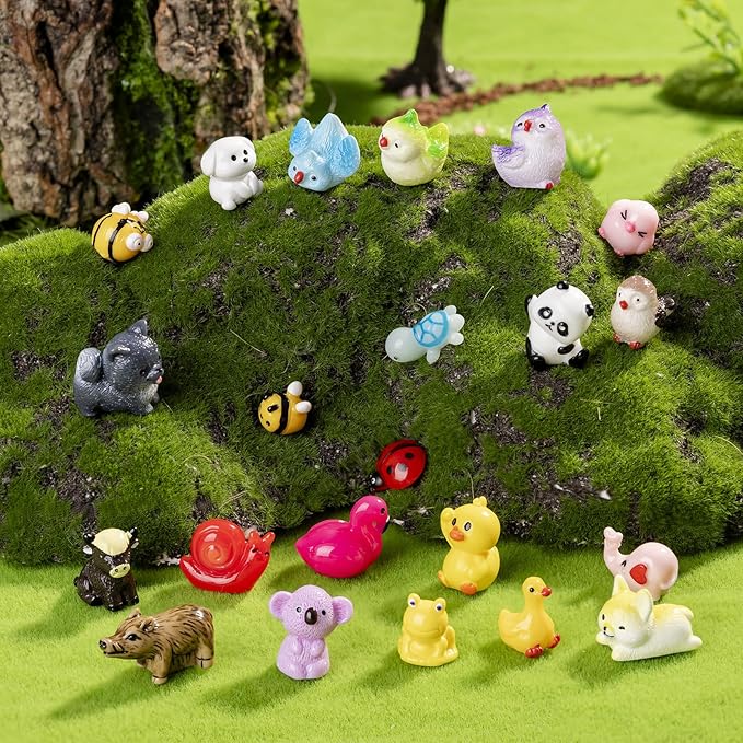 42 Pcs Mini Resin Animals Figures Animals Figurines for Desk Pets Charms, Animal Figurines, Cute Mini Animals for Decoration and Hiding